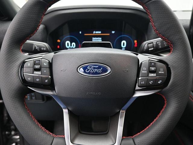 Photo of 2025 Gray Metallic Ford Explorer
