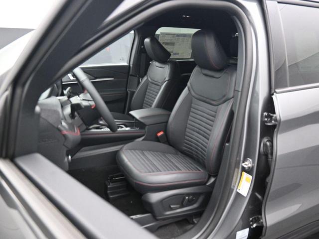 Photo of 2025 Gray Metallic Ford Explorer