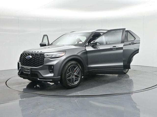 Photo of 2025 Gray Metallic Ford Explorer
