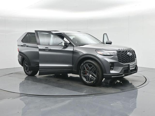 Photo of 2025 Gray Metallic Ford Explorer