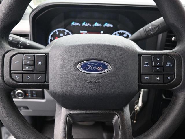 Photo of 2026 Oxford White Ford F-350
