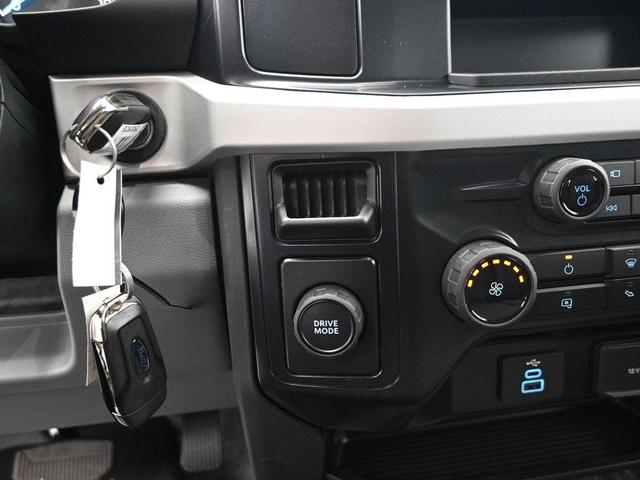 Photo of 2026 Oxford White Ford F-350