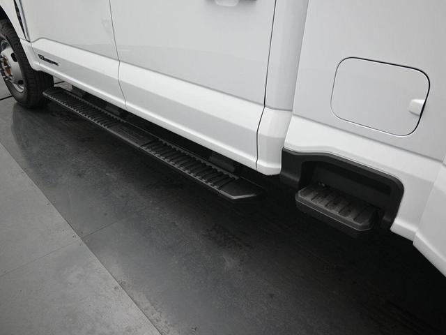 Photo of 2026 Oxford White Ford F-350