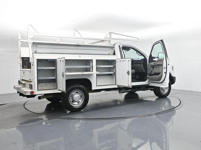 Photo of 2019 Oxford White Ford F-250