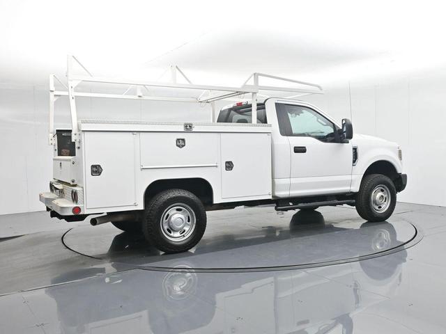 Photo of 2019 Oxford White Ford F-250