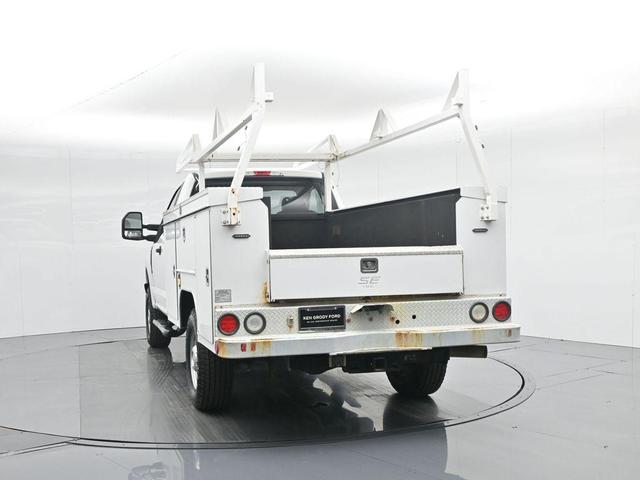 Photo of 2019 Oxford White Ford F-250