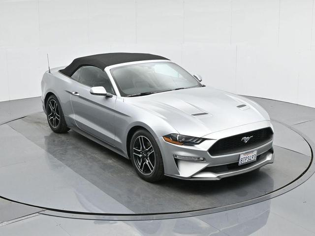 Photo of 2020 Iconic Silver Metallic Ford Mustang