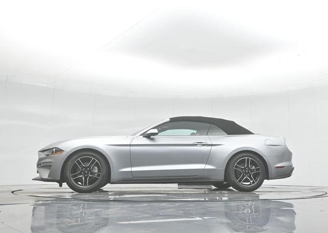 Photo of 2020 Iconic Silver Metallic Ford Mustang