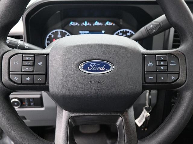 Photo of 2026 Oxford White Ford F-350