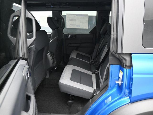 Photo of 2025 Blue Metallic Ford Bronco