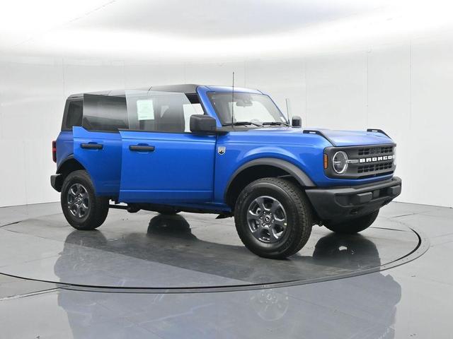 Photo of 2025 Blue Metallic Ford Bronco
