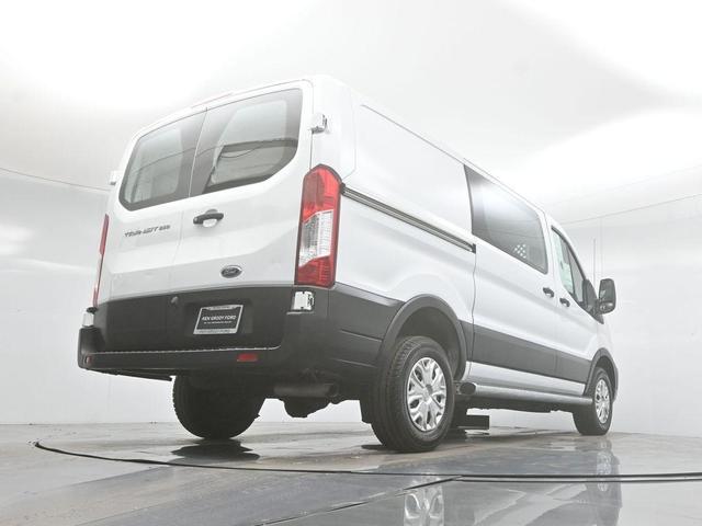 Photo of 2023 Oxford White Ford Transit-250