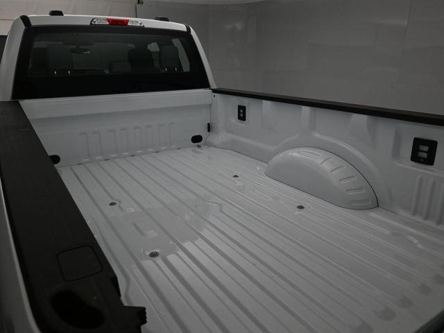 Photo of 2025 Oxford White Ford F-250