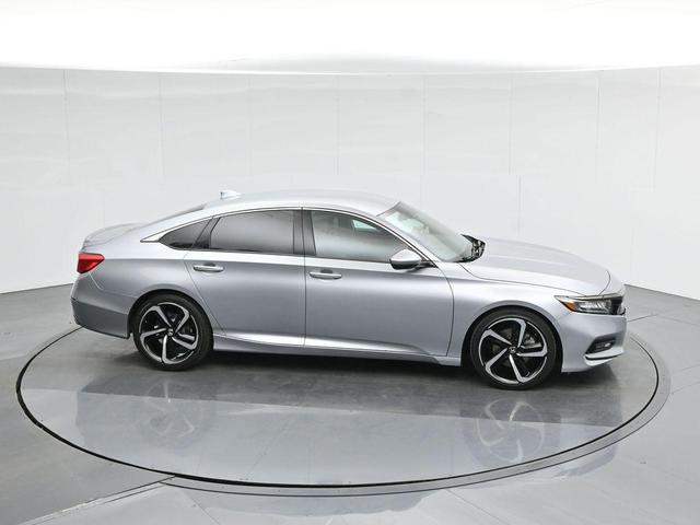 Photo of 2019 Lunar Silver Metallic Honda Accord