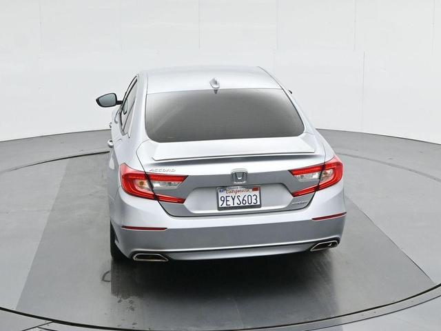 Photo of 2019 Lunar Silver Metallic Honda Accord