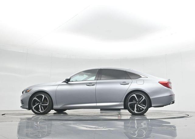 Photo of 2019 Lunar Silver Metallic Honda Accord