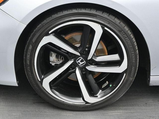 Photo of 2019 Lunar Silver Metallic Honda Accord