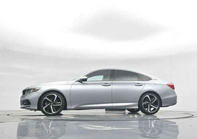 Photo of 2019 Lunar Silver Metallic Honda Accord
