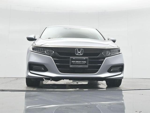 Photo of 2019 Lunar Silver Metallic Honda Accord