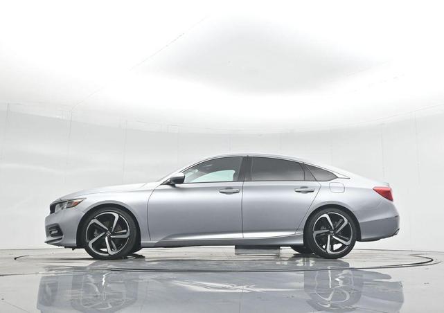 Photo of 2019 Lunar Silver Metallic Honda Accord