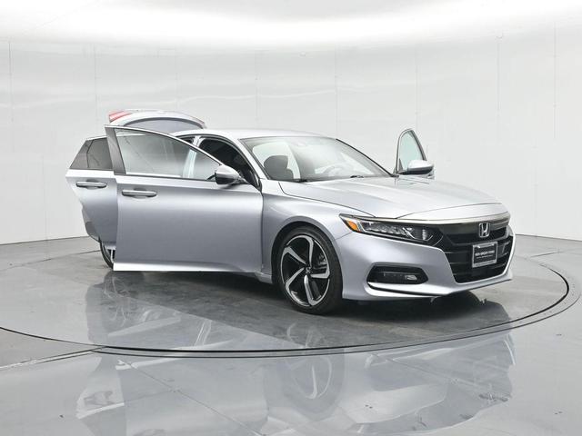 Photo of 2019 Lunar Silver Metallic Honda Accord