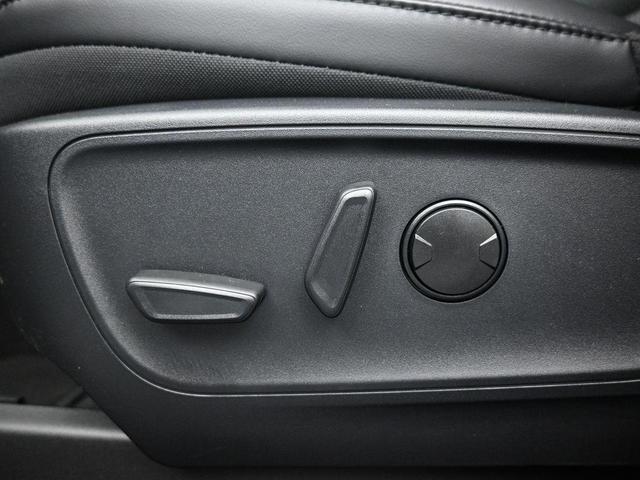 Photo of 2025 Vapor Blue Ford Escape