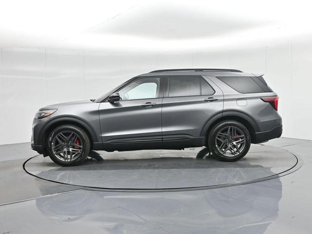 Photo of 2025 Gray Ford Explorer
