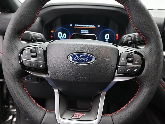 Photo of 2025 Gray Ford Explorer