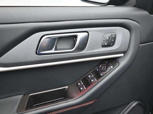 Photo of 2025 Gray Ford Explorer