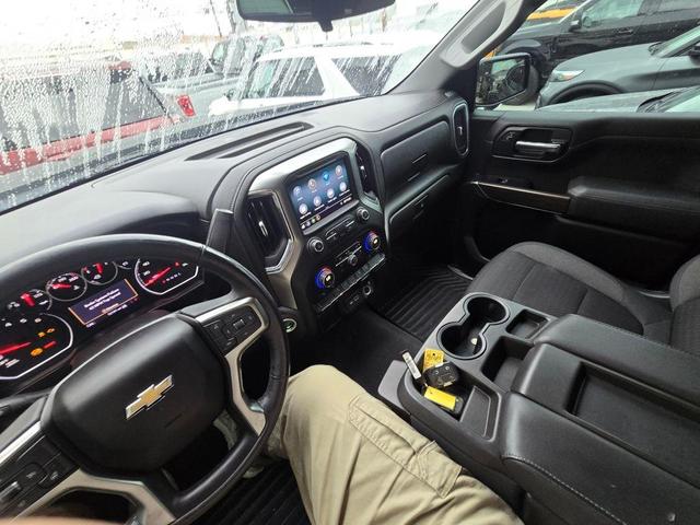 Photo of 2019 Black Chevrolet Silverado 1500