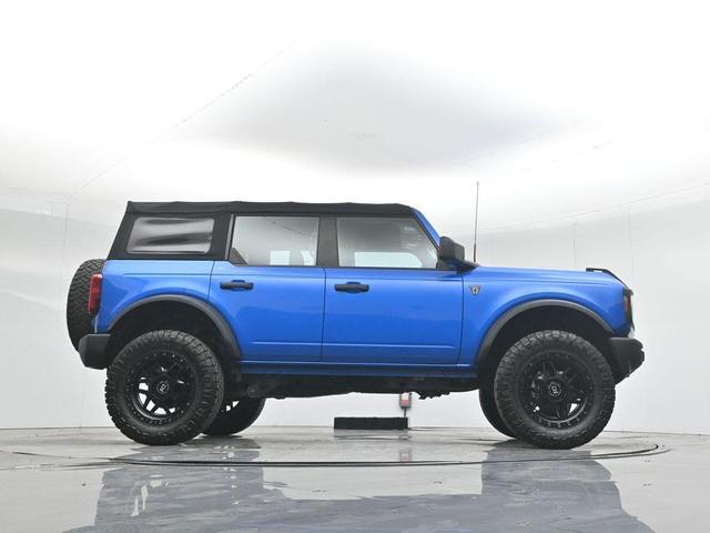 Photo of 2021 Blue Ford Bronco