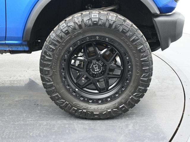 Photo of 2021 Blue Ford Bronco