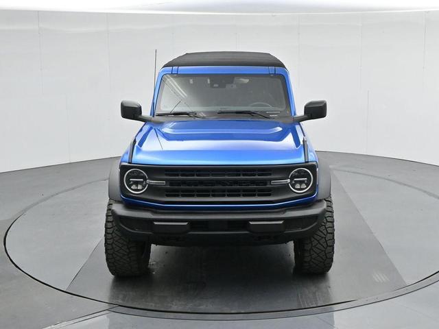 Photo of 2021 Blue Ford Bronco