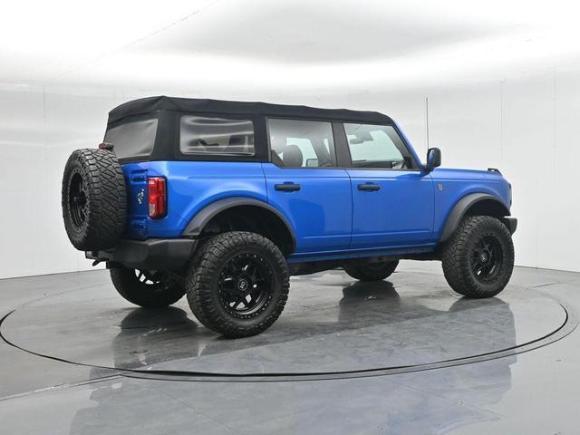 Photo of 2021 Blue Ford Bronco
