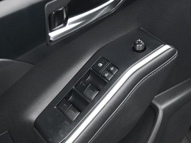 Photo of 2020 Midnight Black Metallic Toyota Highlander