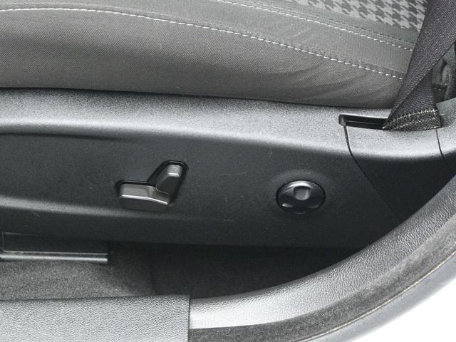 Photo of 2021 White Knuckle Clearcoat Dodge Charger