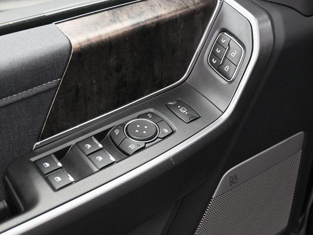 Photo of 2025 Black Ford F-250