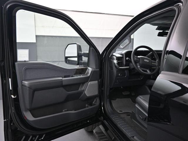 Photo of 2025 Black Ford F-250
