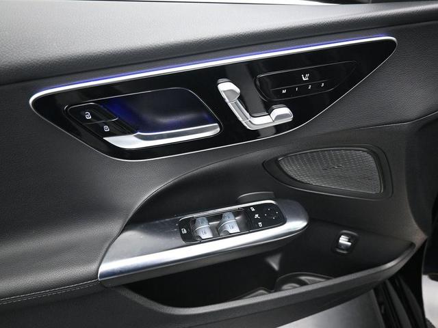 Photo of 2024 Black Mercedes-Benz C-Class