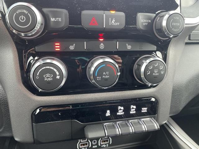Photo of 2025 Billet Silver Metallic Clearcoat RAM 1500
