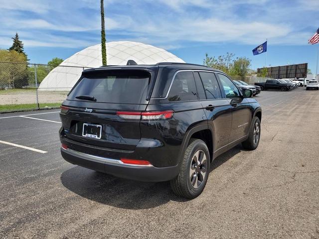 Photo of 2025 Diamond Black Jeep Grand Cherokee 4xe