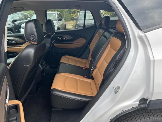 Photo of 2018 Summit White GMC Terrain