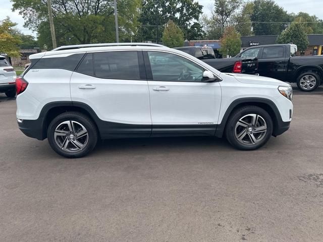 Photo of 2018 Summit White GMC Terrain