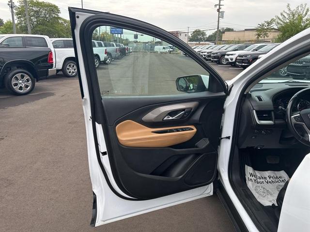Photo of 2018 Summit White GMC Terrain