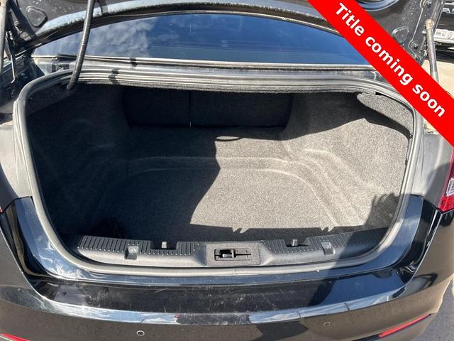 Photo of 2016 Shadow Black Ford Taurus