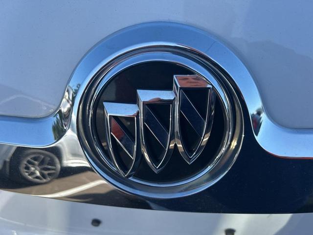 Photo of 2013 Summit White Buick LaCrosse