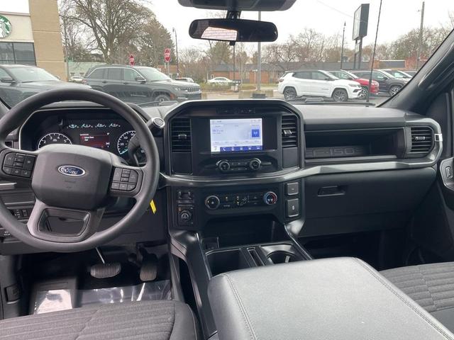 Photo of 2023 Agate Black Metallic Ford F-150