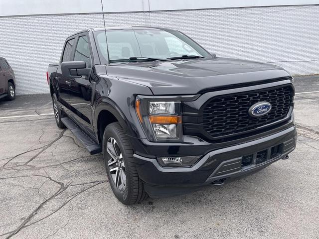 Photo of 2023 Agate Black Metallic Ford F-150