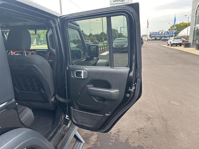 Photo of 2021 Black Clearcoat Jeep Wrangler Unlimited