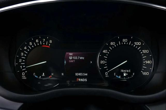 Photo of 2015 Tahitian Pearl Metallic Lincoln MKC